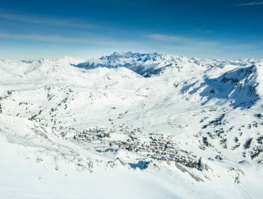 Známý lyžařský okruh Tauernrunde umožňuje obkroužit Obertauern jako po okraji sněhové misky, jak se věhlasnému středisku říká