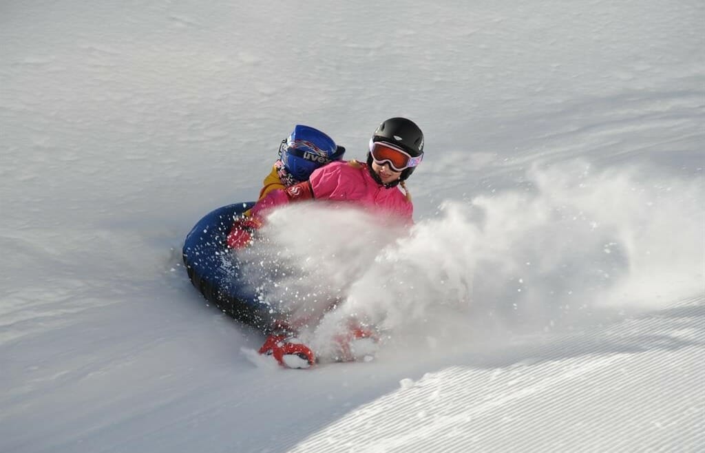Ve Wagrainu-Kleinarlu se dá vyzkoušet snowtubing
