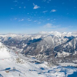 Zimní panorama ze Schlossalm v Gasteinu