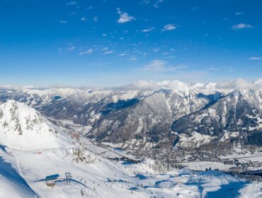 Zimní panorama ze Schlossalm v Gasteinu