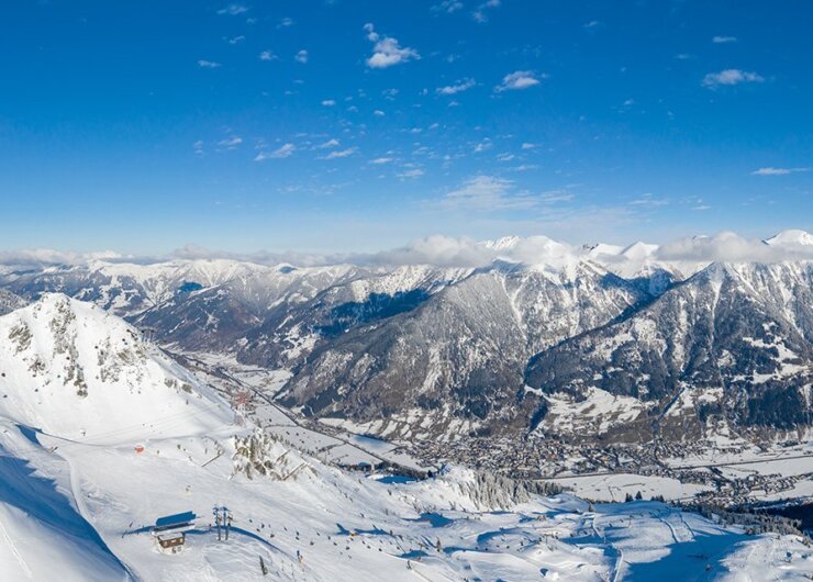 Zimní panorama ze Schlossalm v Gasteinu