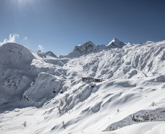 gletscherskigebiet-kitzsteinhorn—glacier-ski-resort-kitzsteinhorn-c-kitztseinhorn_medium