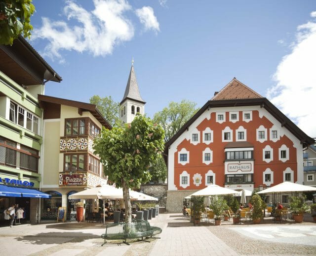 Rathausplatz in Saalfelden Rathausplatz in Saalfelden