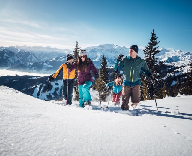 Schneeschuhwandern Zell am See-Kaprun_Snow Shoeing Zell am See-Kaprun (c) Zell am See-Kaprun Tourismus Turistika na sněžnicích v Zell am See-Kaprunu