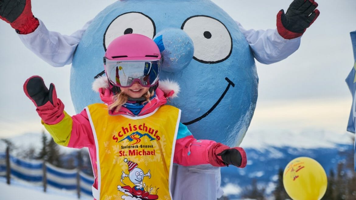 S veselými maskoty jde dětem lyžování v oblasti Grosseck-Speiereck samo