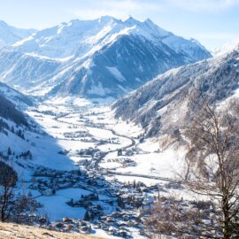 Zimní pohled na údolí Raurisertal