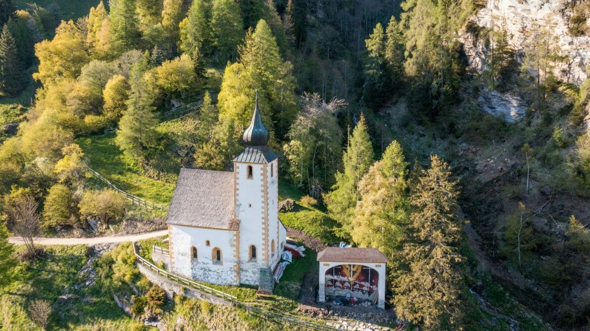 Salcburský Lungau je plný mystických míst a malebných kostelíků uprostřed krásné přírody