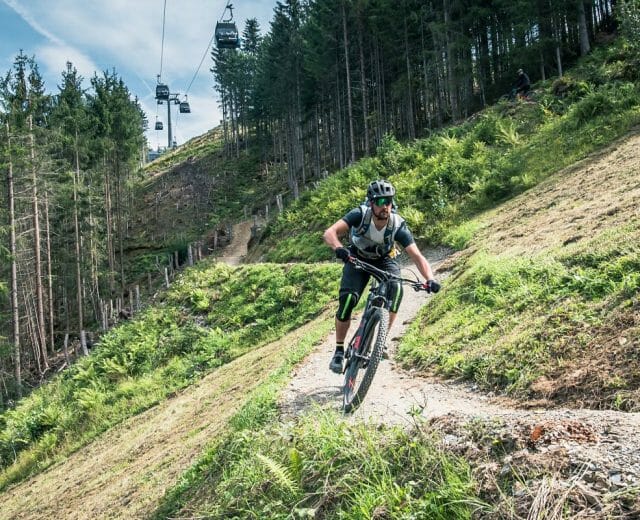 Na flowtrailech v Dientenu a Maria Alm zaplesá srdce každého MTB nadšence