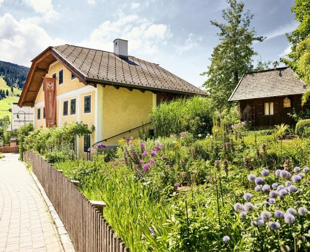 heinrich-waggerl-haus © Wagrain-Kleinarl Tourismus Dům, kde žil rakouský básník Waggerl je poprvé zmíněn v 18. století a dnes se zde nachází muzeum tohoto autora a vlastivědná expozice