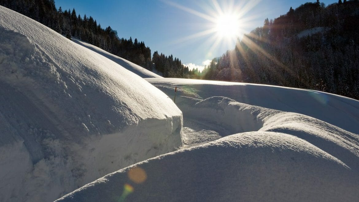 Hluboký sníh, kam jen oko dohlédne. V Heutalu najdete přírodní sáňkařskou dráhu o délce 3,5 km s převýšením 415 metrů