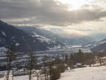 Zimní panorama Fügenu