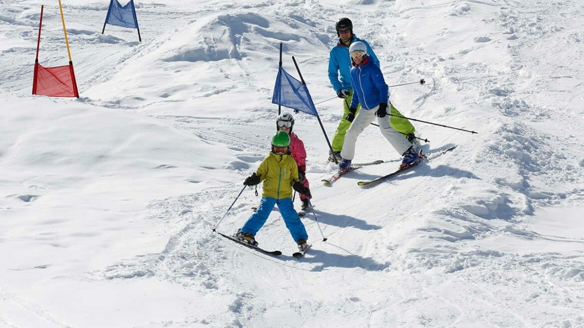 Rookie Park je vhodný pro snowboardisty a freestylery, ale také pro malé a trochu pokročilejší lyžaře, kteří si tady mohou procvičit své dovednosti 
