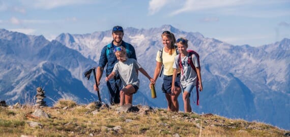 Příroda v horách okolo Wildkogel-Areny Neukirchen a Bramberg láká k turistice celou rodinu
