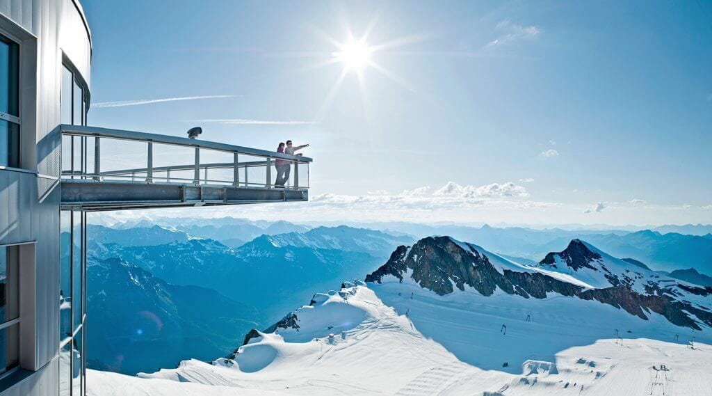 Jako ledovcová lyžařská oblast slouží Kitzsteinhorn také jako laboratoř pod širým nebem pro několik mezinárodních vědeckých projektů.