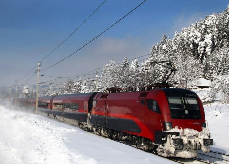 Regiony v Salcburku prosazují ekologicky šetrné cestování na zimní dovolenou a společně s rakouským národním dopravcem ÖBB vytvářejí nové možnosti