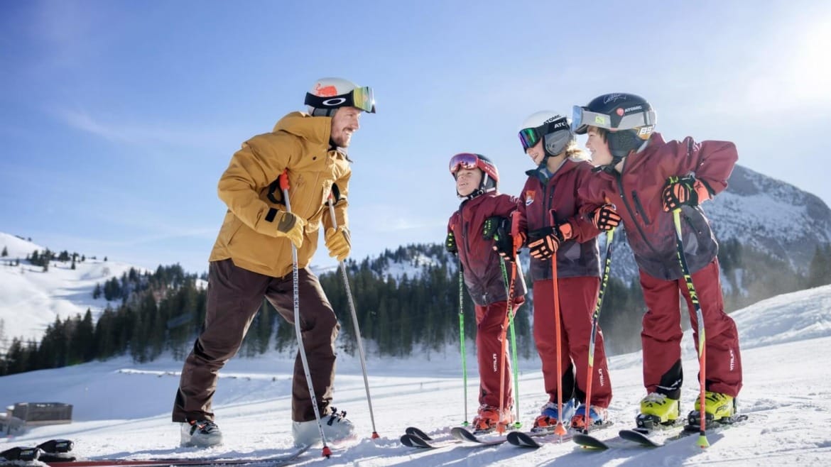 Dělíme se o nadšení ze zimy a sportu s lidmi bez ohledu na jejich věk nebo lyžařské schopnosti