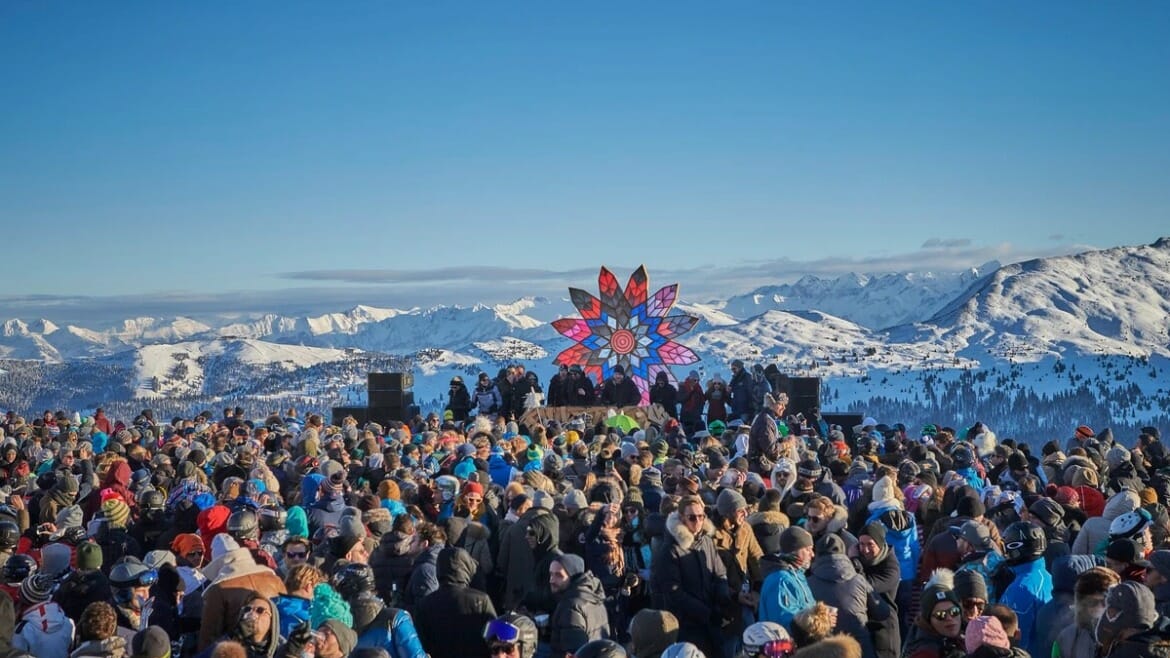 Taneční festival Rave on Snow v Saalbachu Hinterglemmu v úchvatných kulisách hor