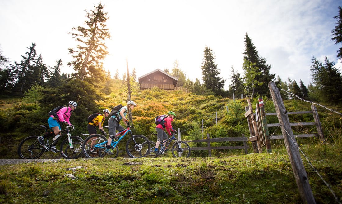 Flachau je cyklistický ráj se spoustou skvěle značených tras pro horská kola.