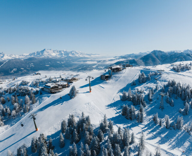 Einzigartiges Panorama in Flachau Jedinečné panorama zasněžených hor, které uvidíte ve Flachau