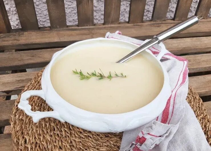 Krémová podzimní polévka z bulvového celeru