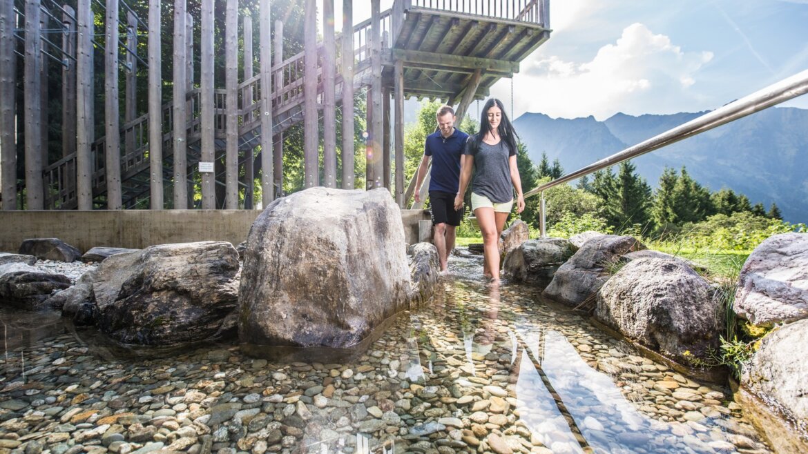 Kneippovy lázně v potoce v Bad Fusch