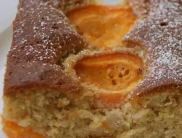 Marillenkuchen_Rosemarie Haider.jpg Recept na vláčný meruňkový koláč ze špaldové mouky.