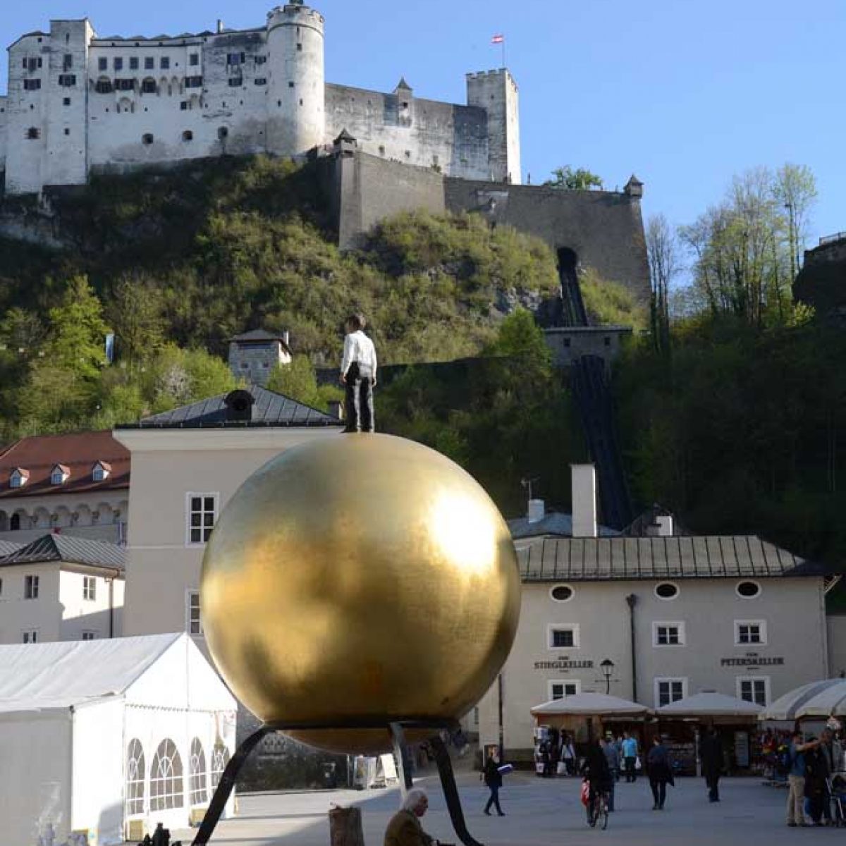 Ideen fr eine lebenswerte Zukunft kennenlernen & tolle Preise alle Studierenden der Universitt Salzburg, die in einer WG wohnen und Interesse diePlattform: Medienprojekt von Politikwissenschaft-Studenten der PLUS. Green WG Challenge der Universitt Salzburg: so macht