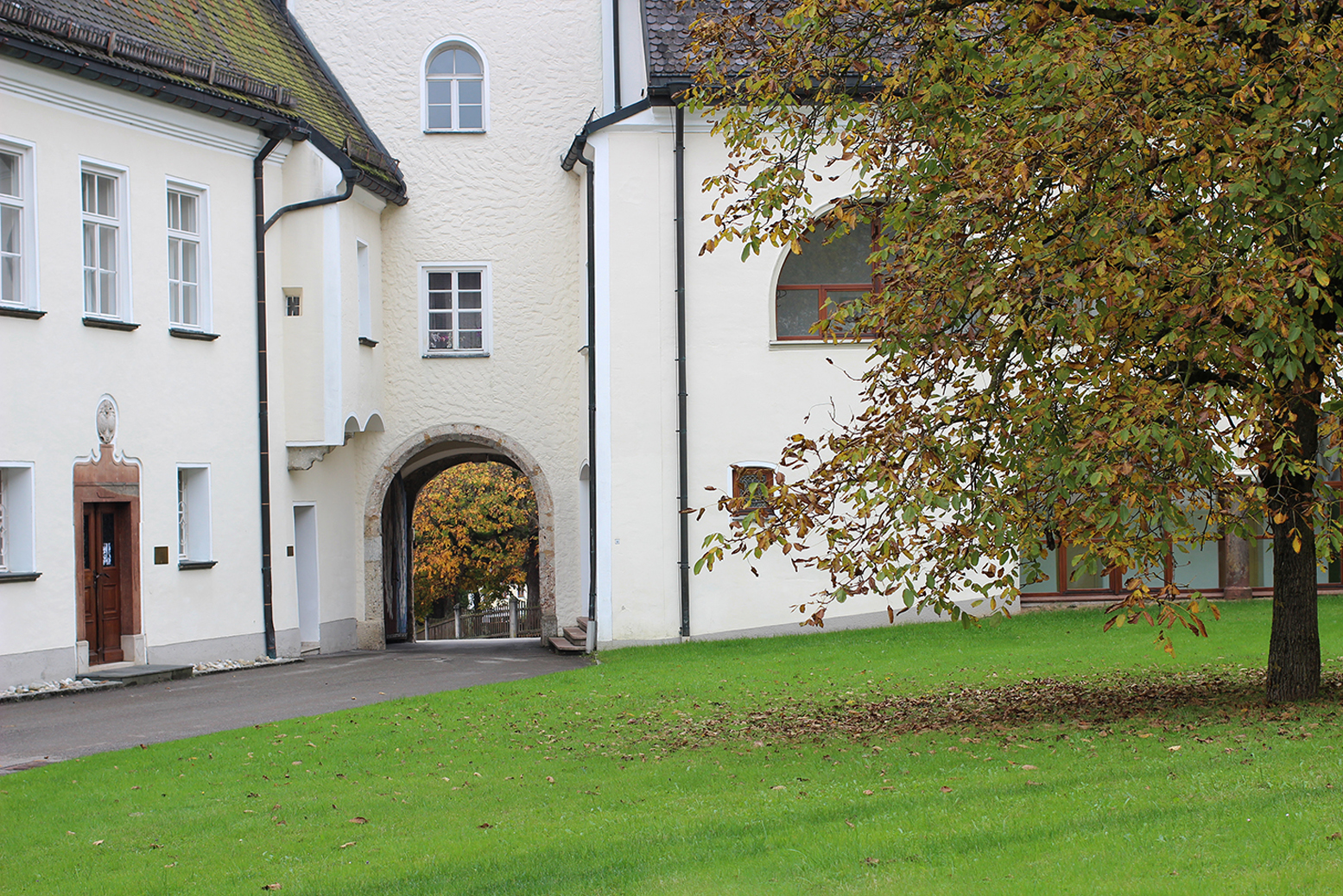 Benediktinerabtei Michaelbeuern - SalzburgerLand Magazin