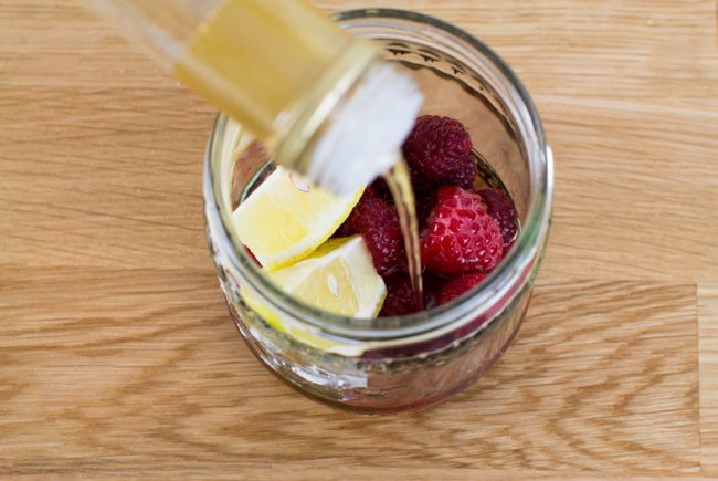 Rezepttipp: Aromatisierter Himbeer-Essig - SalzburgerLand Magazin