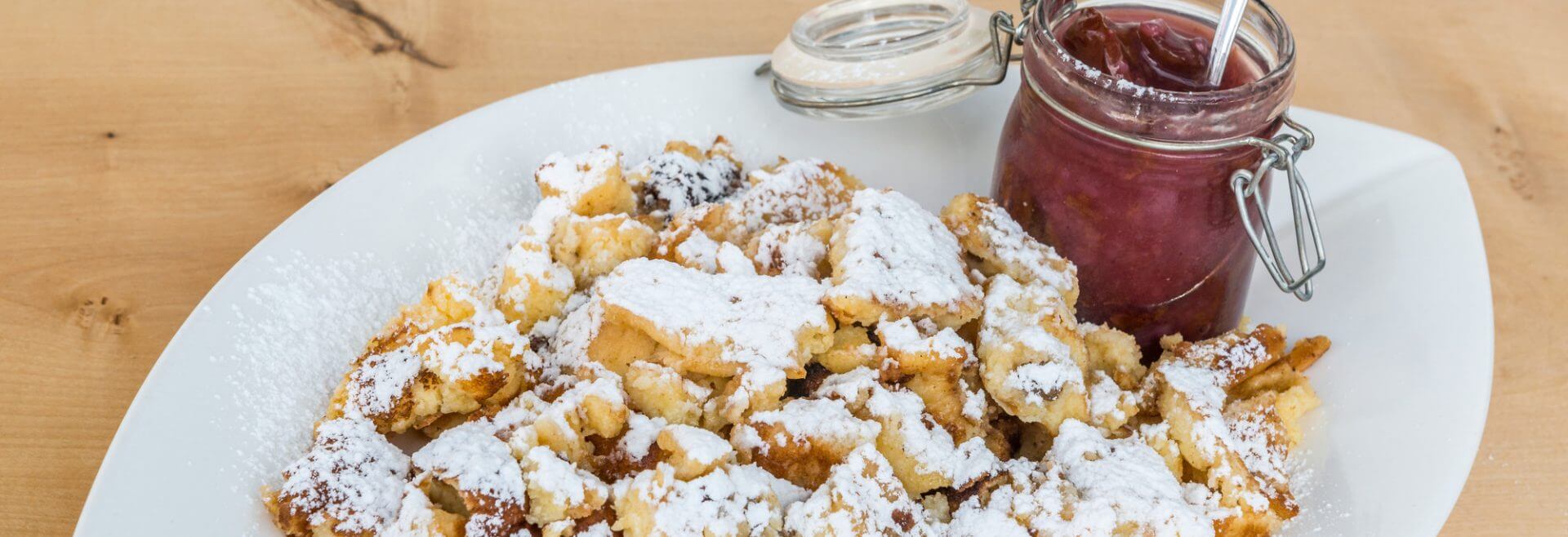 Kaiserschmarren mit Zwetschkenröster
