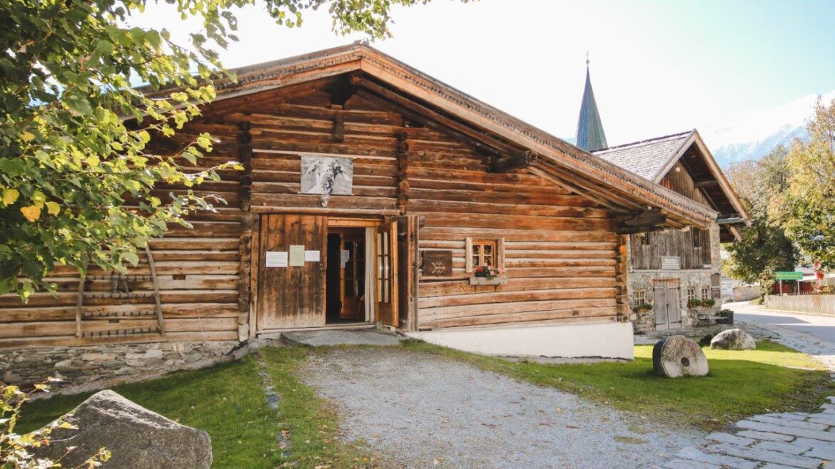 Kammerlandstall Aussenansicht (c) Pichler Holzhaus in Neukrichen (vergrößerte Ansicht)