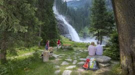 Hohe Tauern Health - Therapieplatz am Wasserfall