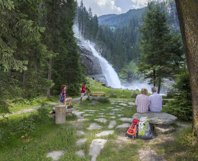 Hohe Tauern Health - Therapieplatz am Wasserfall