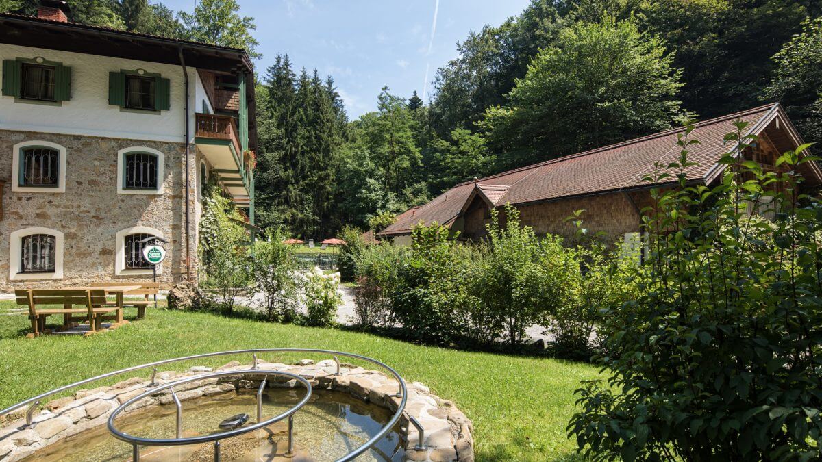 Naturidyll Hotel Hammerschmiede**** »