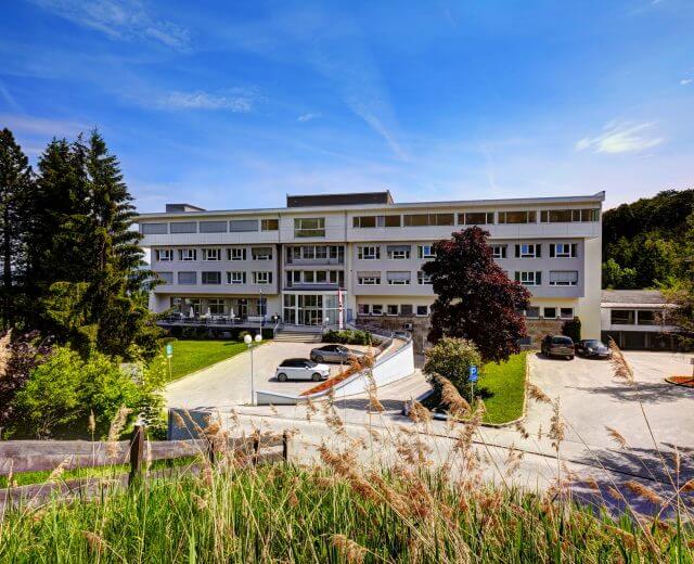 Klinikgebäude der Emcoklinik