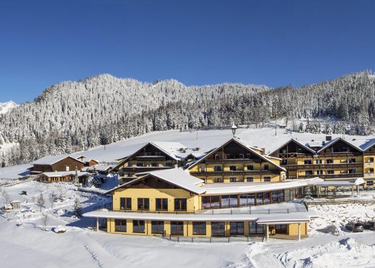 Die Hotelanlage der Seitenalm im Winter