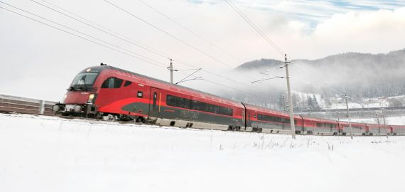 Nachhaltiger Urlaub im SalzburgerLand: ÖBB Railjet im Winter © ÖBB | Harald Eisenberger