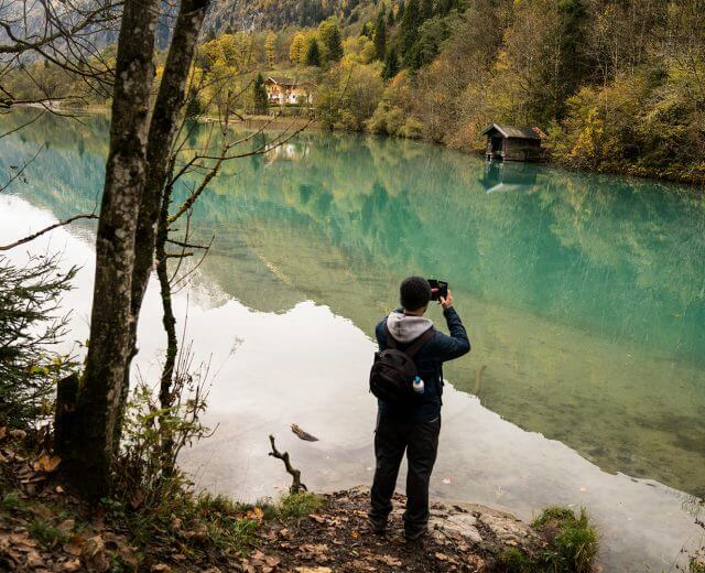 Türkisblaues Wasser im Klammsee