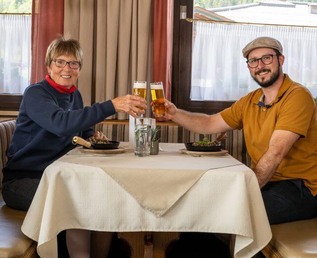 SalzburgerLand schmecken und entdecken mit Rudi Pichler – im Pongau bei Annemarie Moser Pröll, Blunzengröstl Rezept, Blunzngröstl