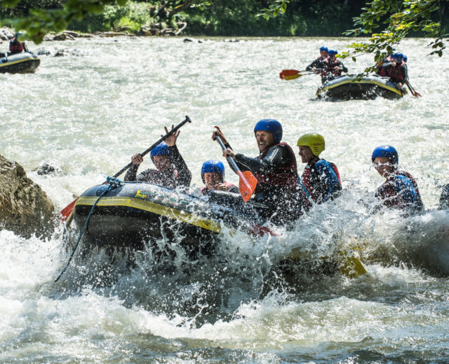 Familie Rafting (c) Motion Center (12)