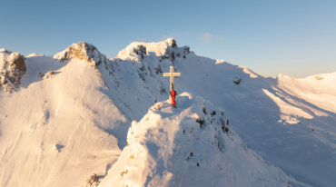 Gasteiner Berge mit Gipfelkreuz