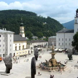Residenzplatz Salzburg Kunstprojekt (c)TSG Jaume Plensa