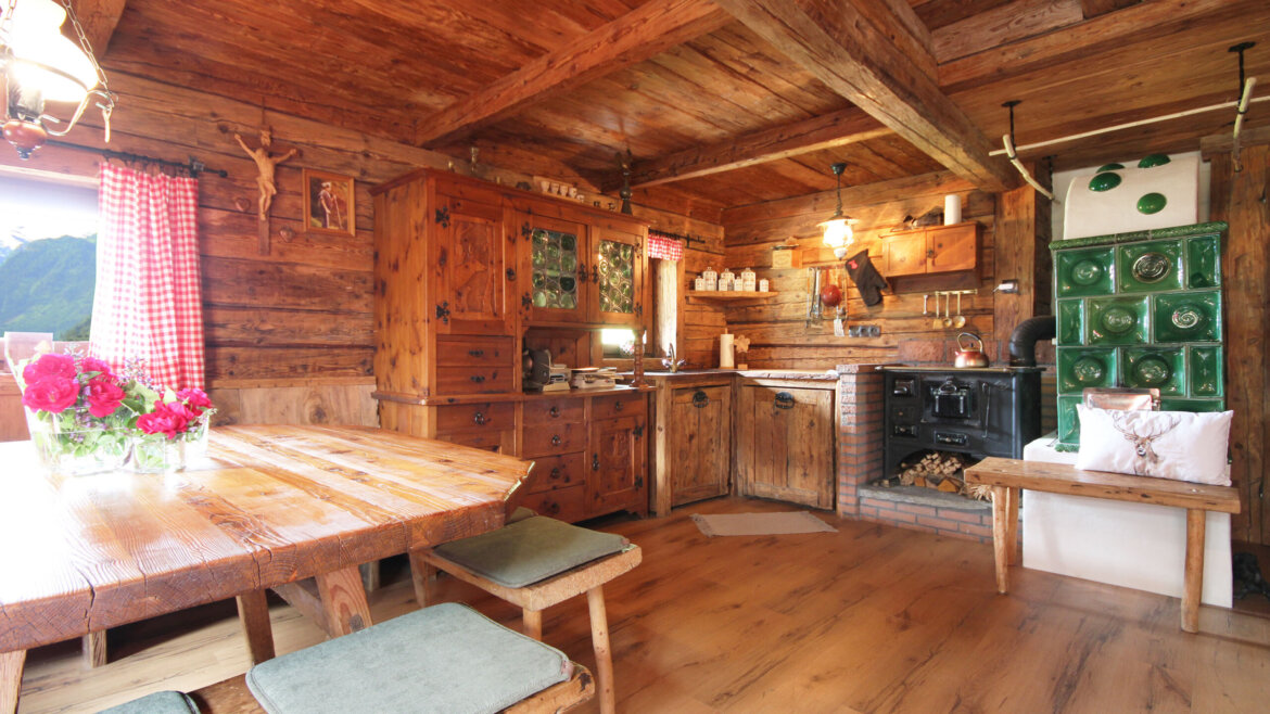 Almlieslhütte in Mittersill innen (c) Almliesl