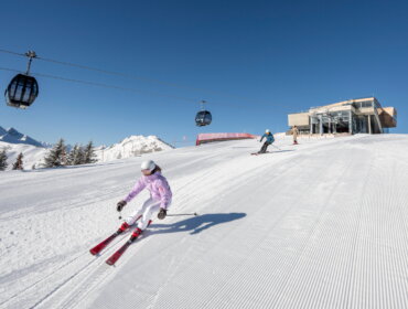 two skiers on perfect slopes in Großarltal
