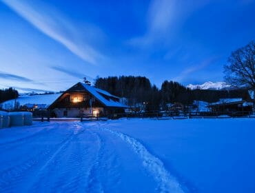 Schargler farm in Mariapfarr in winter