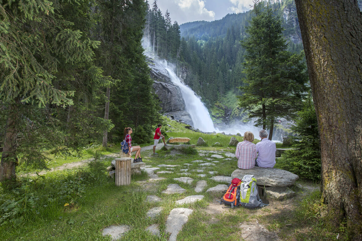 Hohe Tauern Health - Therapieplatz am Wasserfall