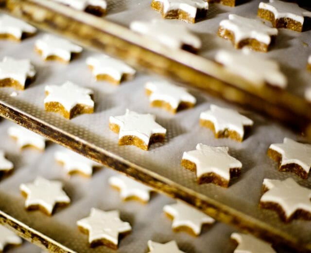 Thurnhofer-Kekse023-1600×1066 a close up of cookies