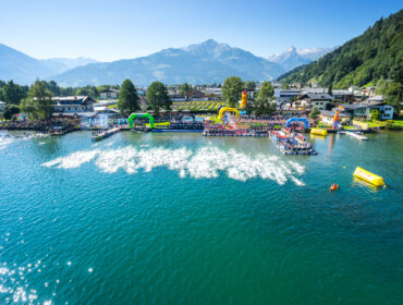 Flugaufnahme vom Start der IRONMAN 70.3 WM_Aerial view of the start of IRONMAN 70.3 World Championship_(c) Steinthaler.19b75644_original Aerial shot of the start of Ironman 70.3