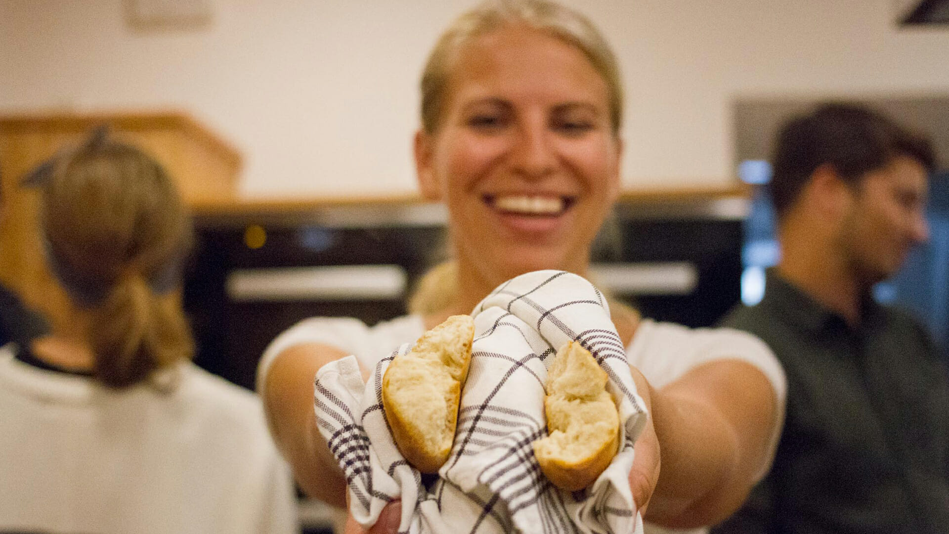 baking-bread-with-christina-with-recipe-salzburgerland