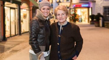 Alexandra Meissnitzer meets Resi Schafflinger in Gastein